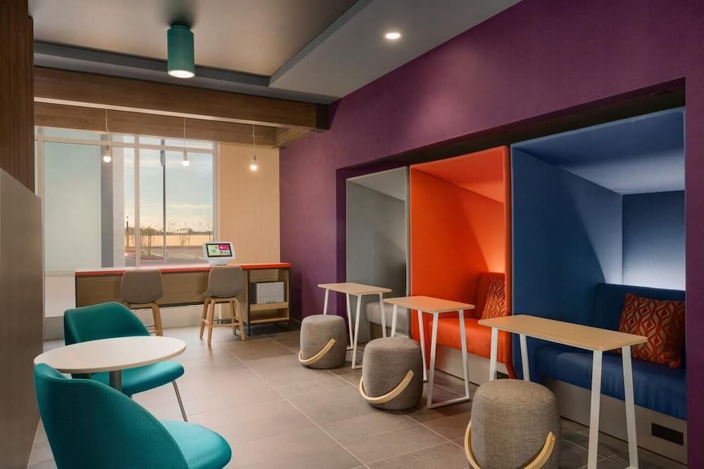 Tru by Hilton Fort Lauderdale Downtown — 7