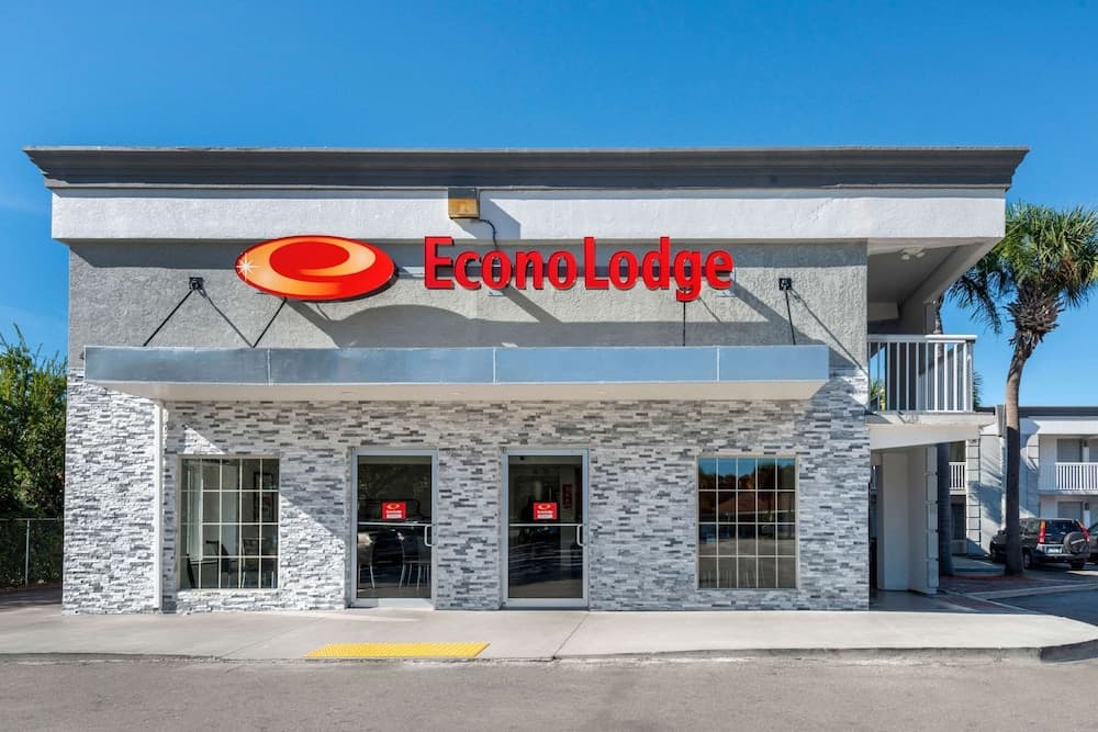 Econo Lodge Flughafen am RJ-Stadion — 26