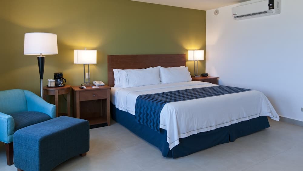 Holiday Inn Express Cabo San Lucas by IHG — 6