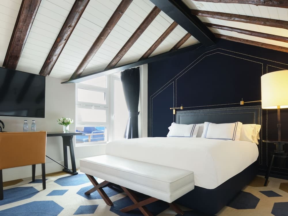 Only YOU Boutique Hotel — 14