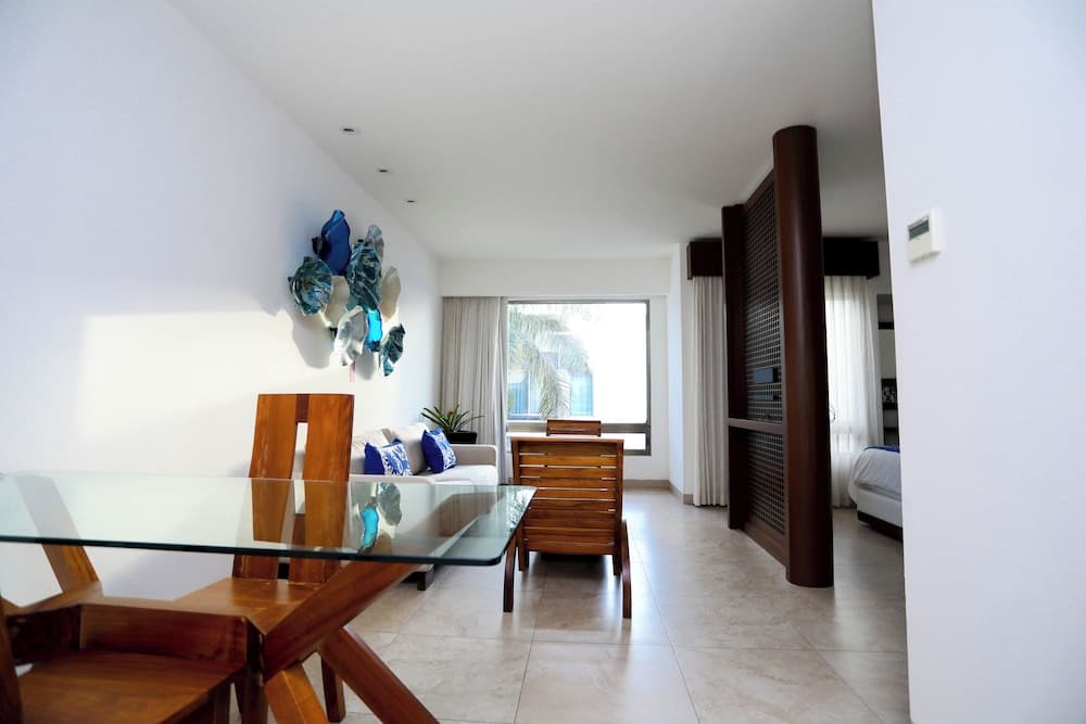 Ambiance Suites Cancun — 19