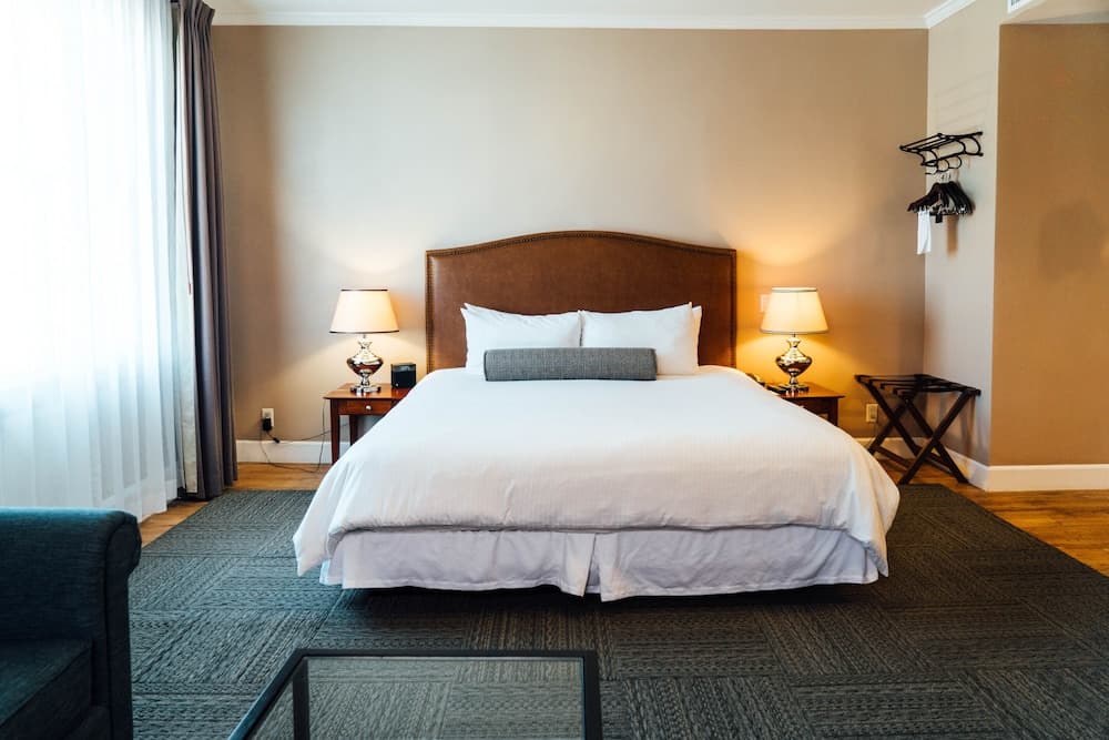 Hotel Normandie — 24