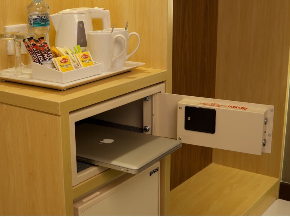 Citymax Hotel Al Barsha at the Mall — 15