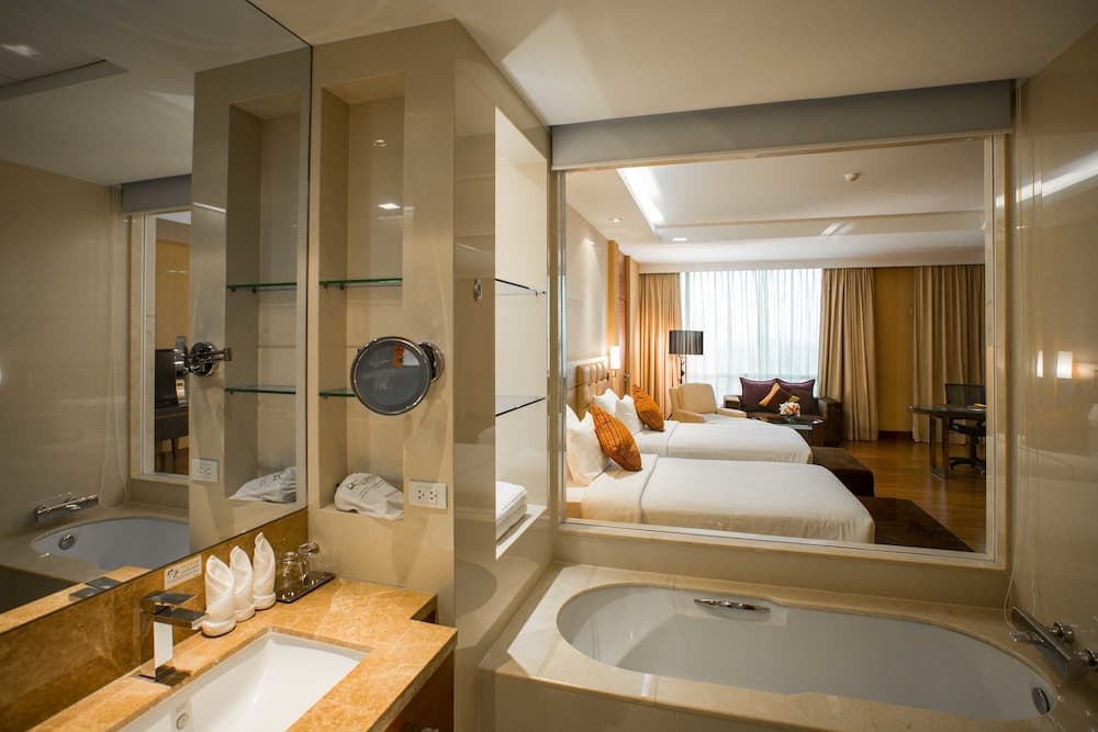 The Grand Fourwings Convention Hotel — 13