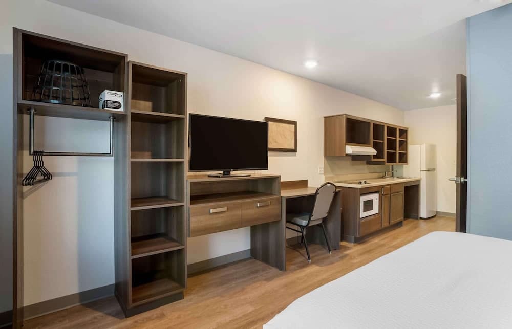 Extended Stay America Suites - Tampa - Casino Area — 25