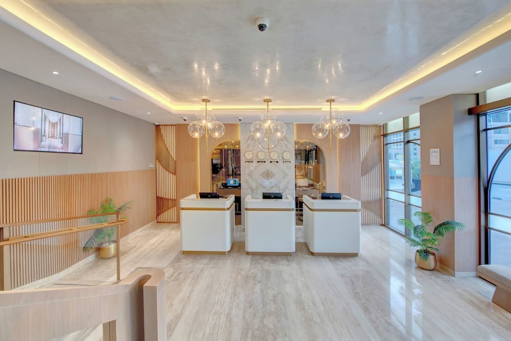 Royal Regency Suiten — 7