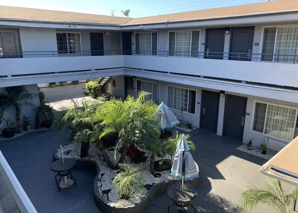 Skyways Hotel — 14
