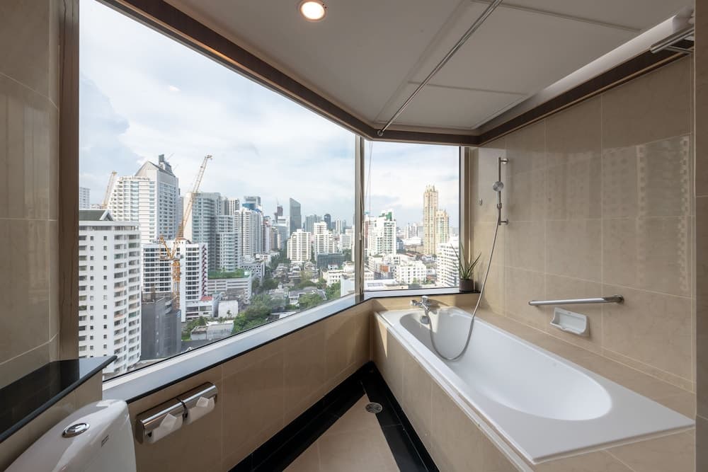 Jasmine City — 30
