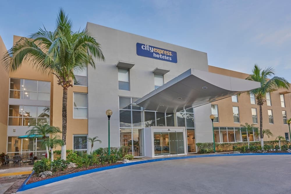 City Express by Marriott Playa Del Carmen — 1