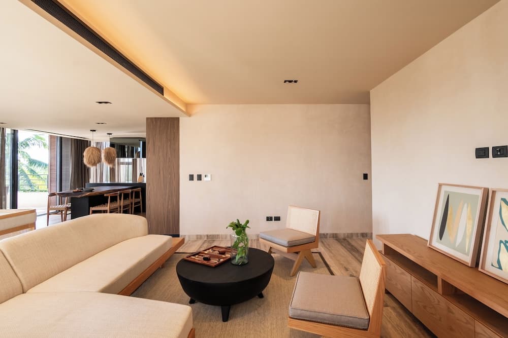 BESPOKE, Member of Small Luxury Hotels — 21