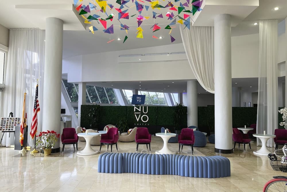 Nuvo Suites Hotel — 3