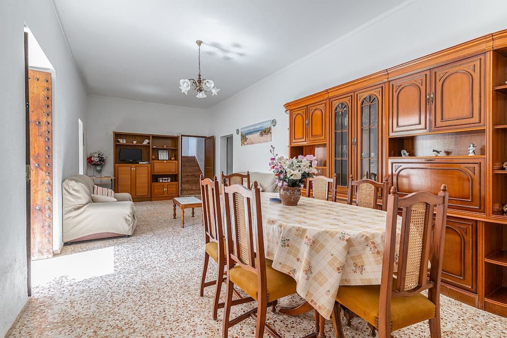 Cas Consul in Ibiza With 4 Bedrooms and 3 Bathrooms — 11
