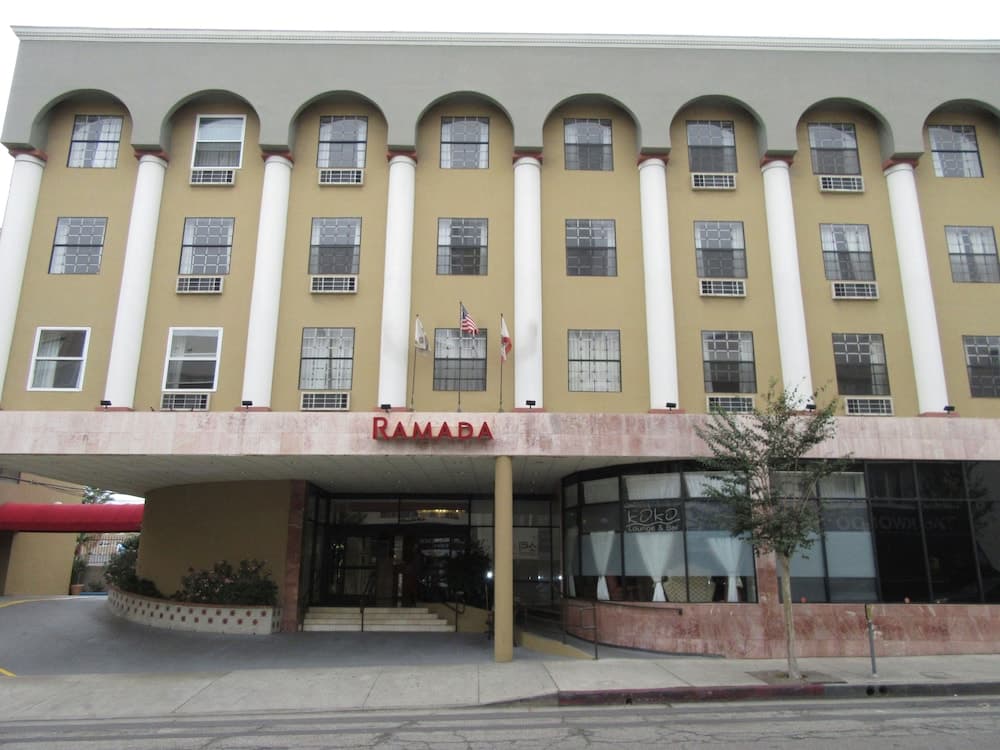 Ramada by Wyndham Los Angeles/Koreatown West — 14