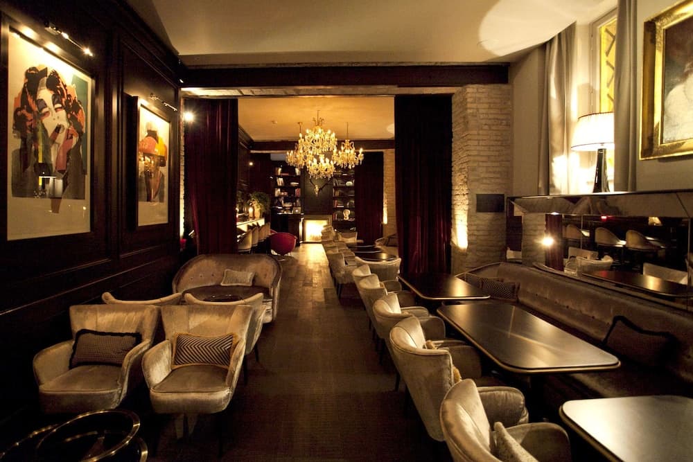DOM Hotel — 1