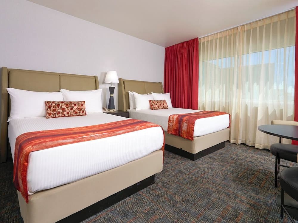 Four Queens Hotel and Casino — 15
