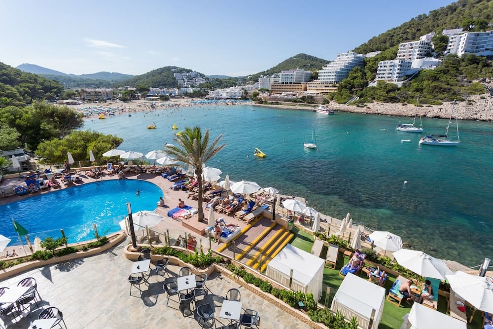 Hotel Palladium Cala Llonga - Solo para adultos — 2