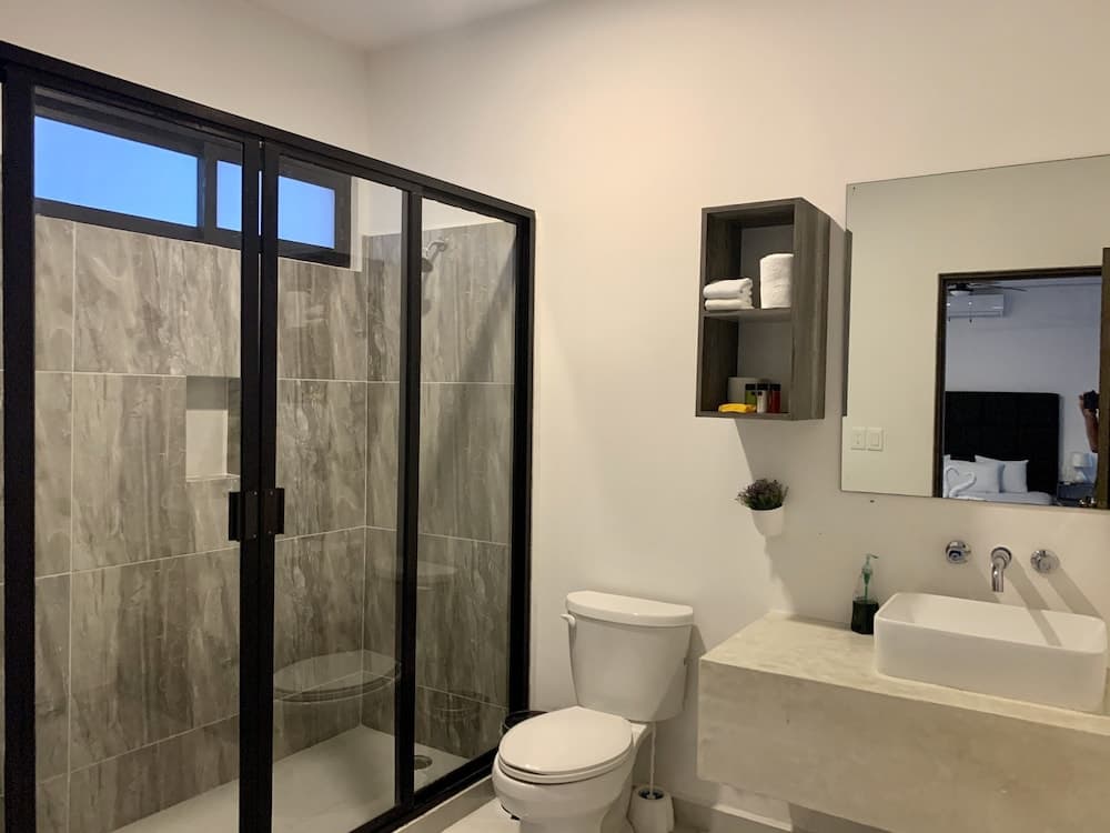 SILVERSANDS Hotel Boutique - 5Th Ave — 7