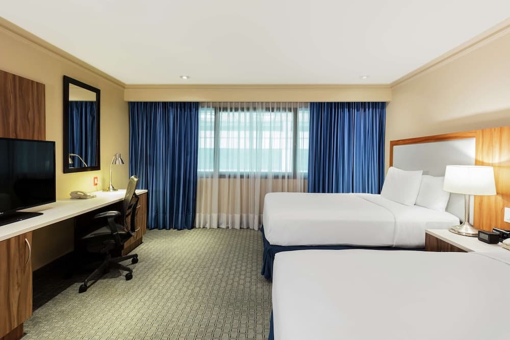 Hilton Mexico City Airport — 27