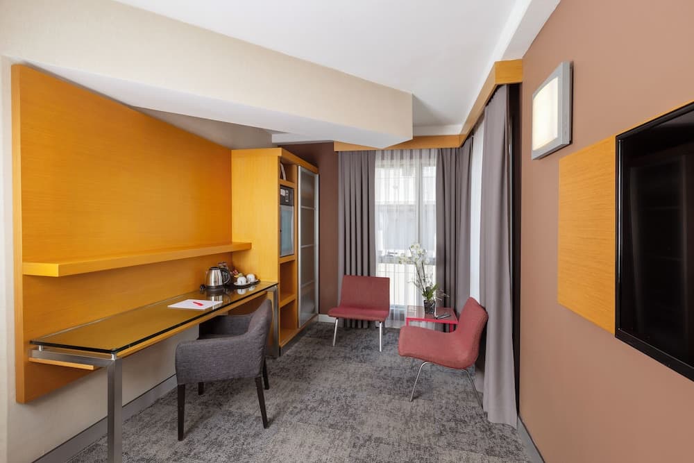 Hotel Nippon — 17