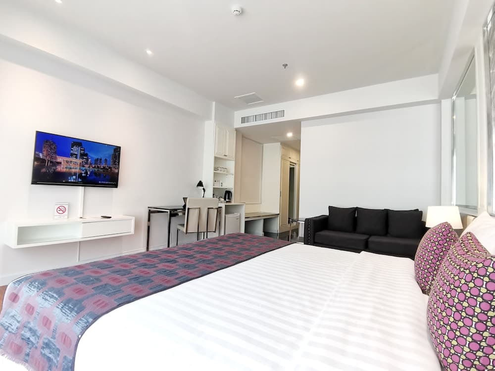 El Hotel y Residencia Bless — 20