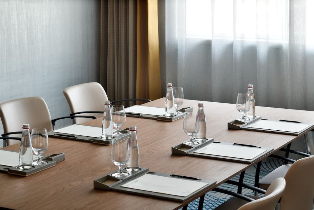 Grand Plaza Mövenpick Media City — 24