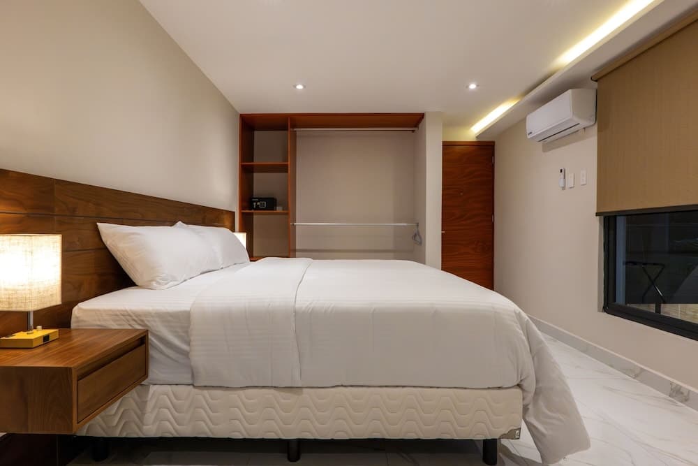 Hotel 28 — 11