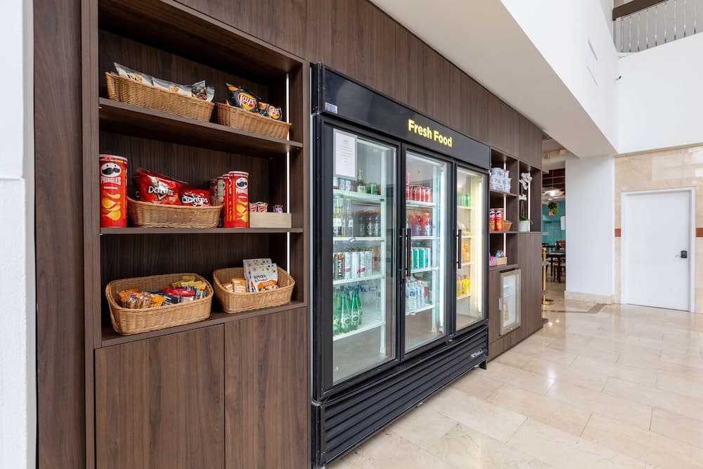 Regency Miami Flughafen Hotel by Sonesta — 21