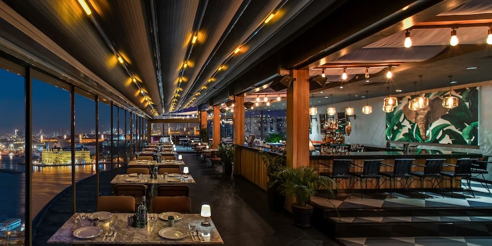 Doubletree by Hilton Istanbul Moda — 17