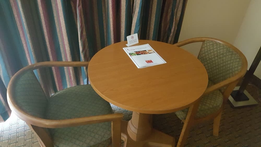 Econo Lodge Tampa near Busch Gardens — 29
