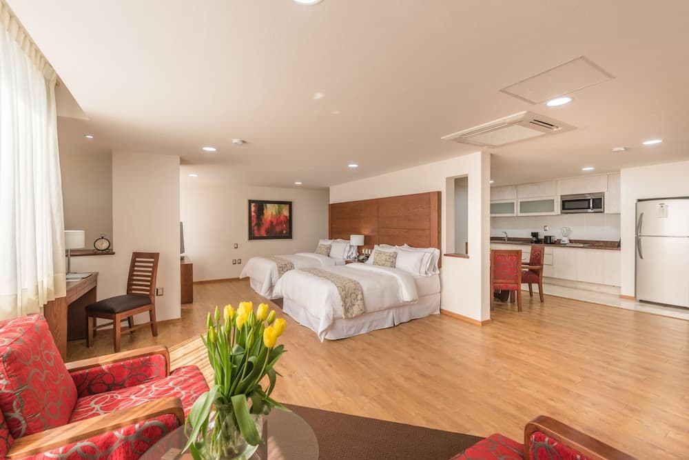 Suites Perisur Möblierte Apartments — 15