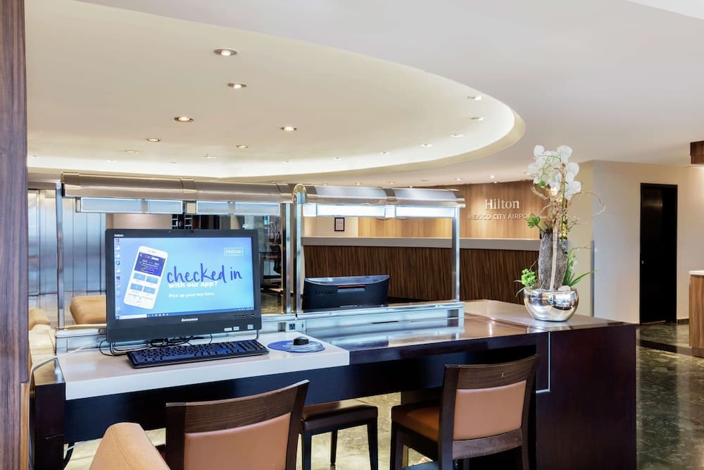 Hilton Mexico City Airport — 12