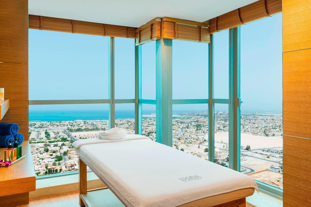 Four Points by Sheraton Sheikh Zayed Road, Dubai — 7