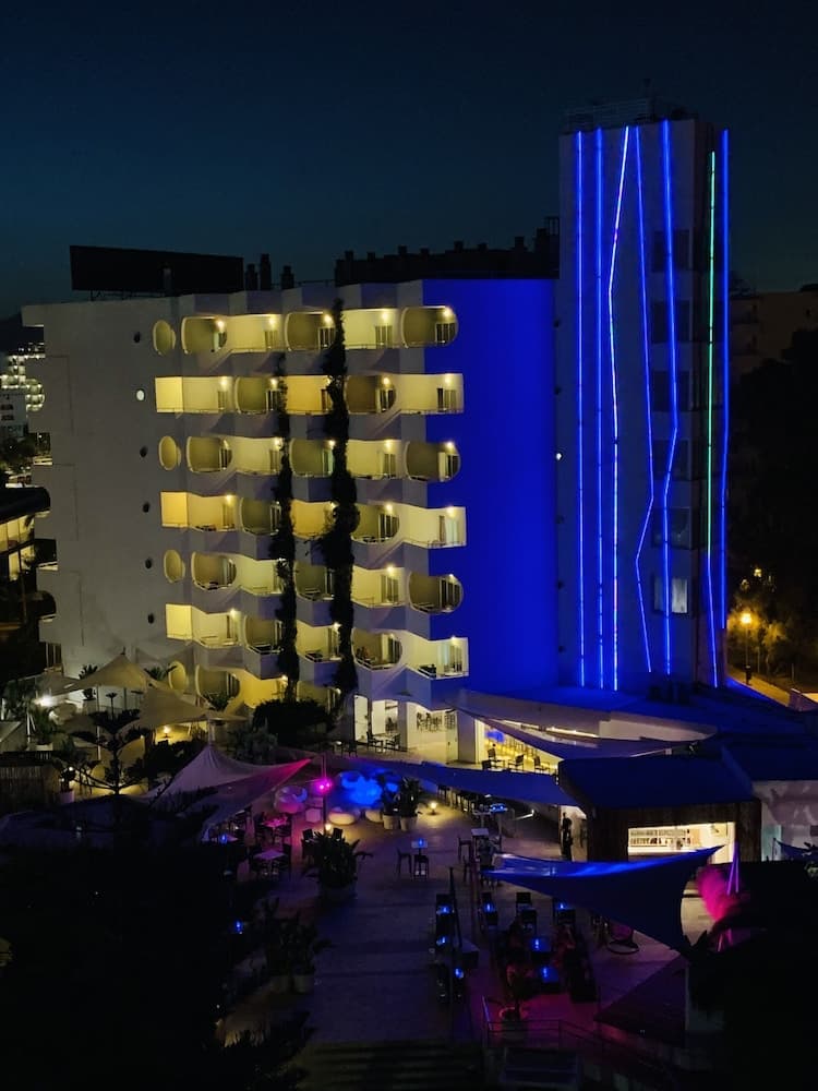 BG Hotel Pamplona — 11