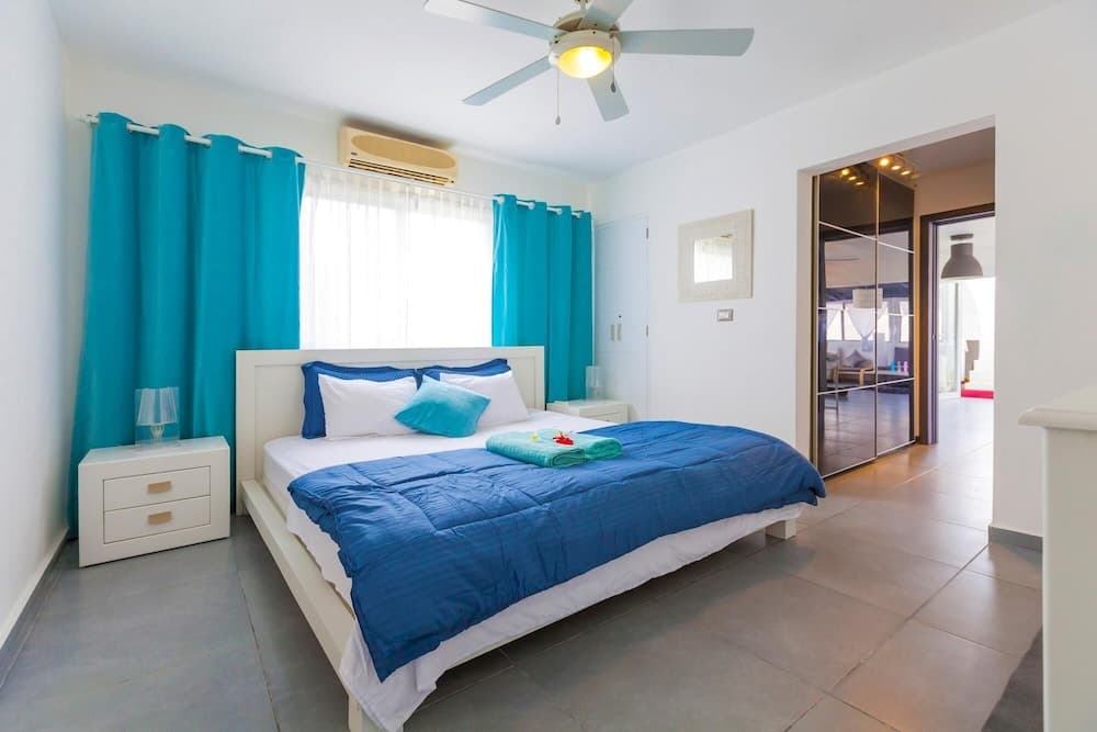 Punta Cana Beachfront Apartment With BBQ Private Terrace — 20