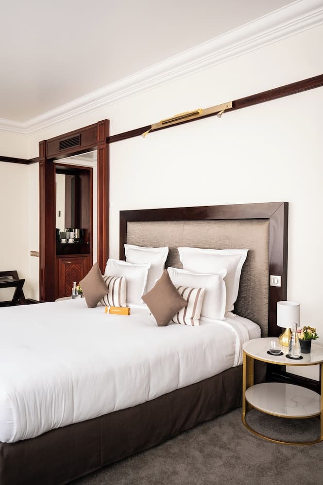 Hotel Pont Royal — 24