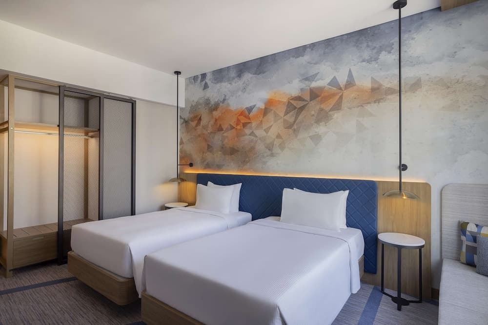 Hilton Garden Inn Dubai Business Bay — 7