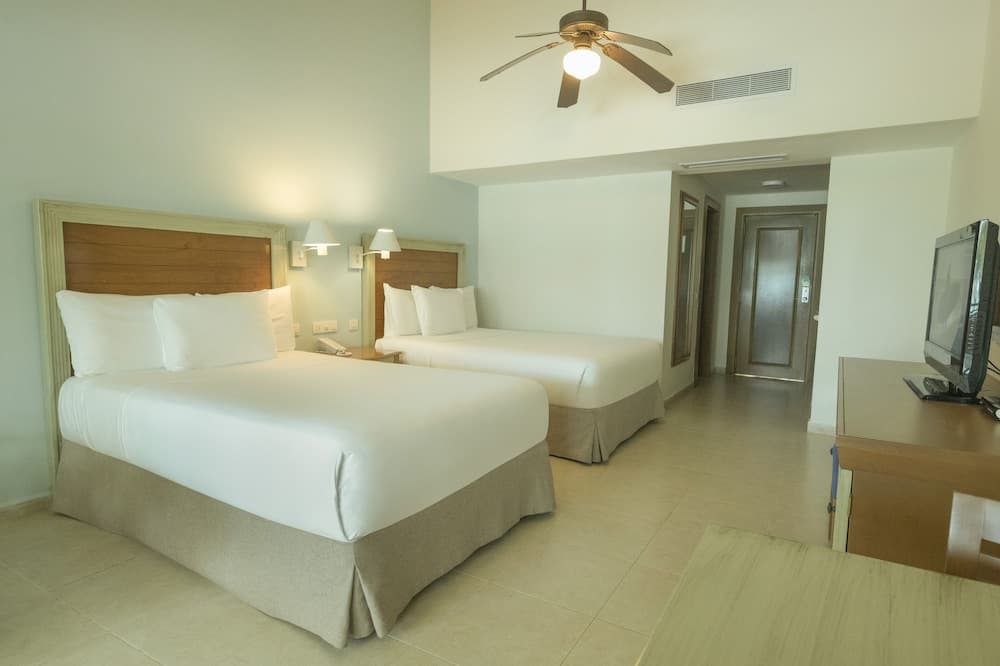 Iberostar Waves Punta Cana - Todo Incluido — 14