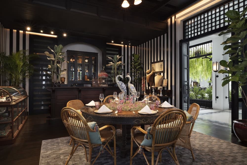 The Siam — 25