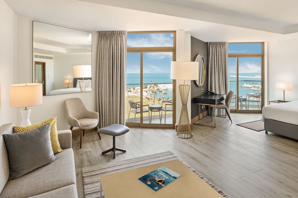 JA Beach Hotel, Dubai — 16