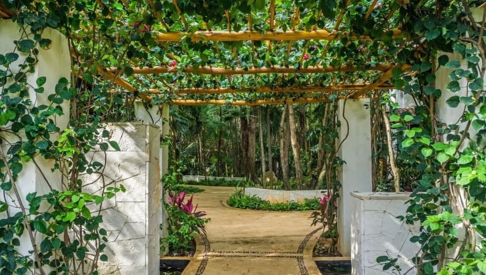 Mahekal Beach Front Resort & Spa — 20