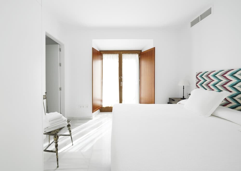 Numa Seville Molina — 30