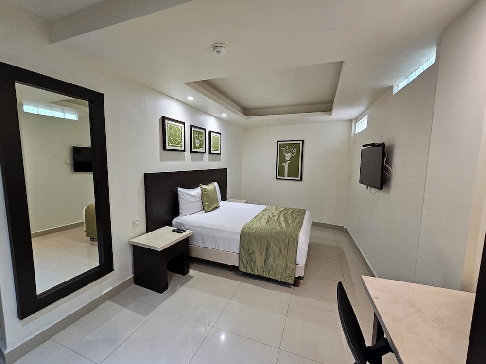 Maria Elena Hotel — 27