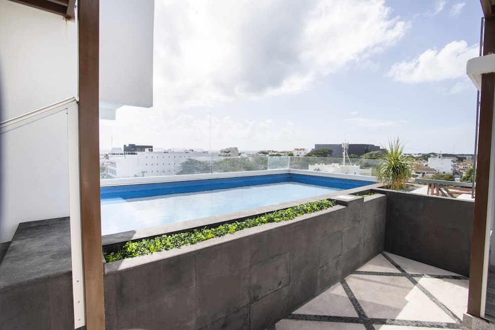 Illusion Xpress (Attraction Hotel Deluxe) — 14
