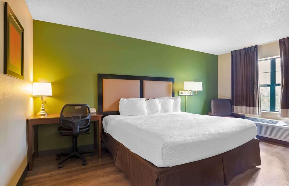 Extended Stay America Select Suites Tampa North Aeroporto — 11