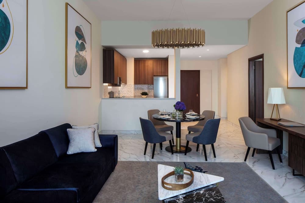 Avani+ Palm View Dubai Hotel & Suites — 7