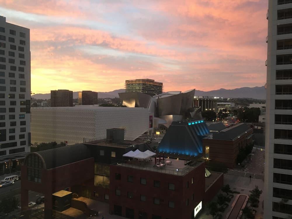 Omni Los Angeles Hotel at California Plaza — 30