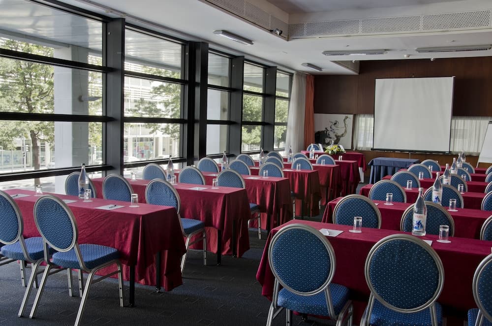 VIP Executive Art's Hotel — 21