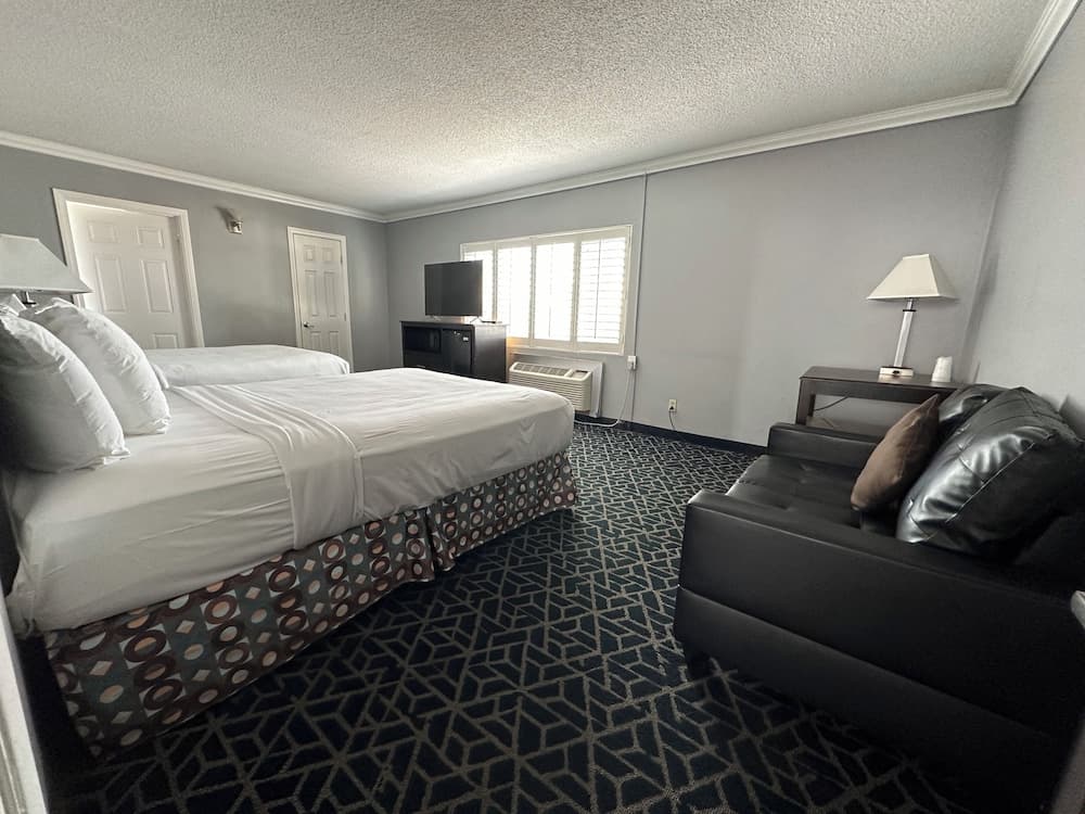 Hotel al anochecer — 26