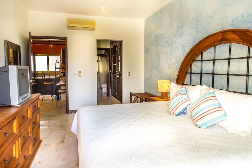 Paseo del Sol Condohotel by Bric — 10