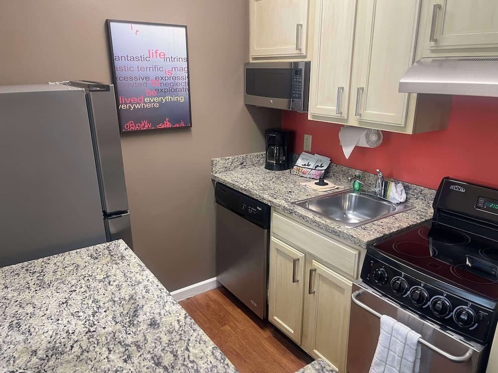 MainStay Suites Tampa Moffitt-USF — 11